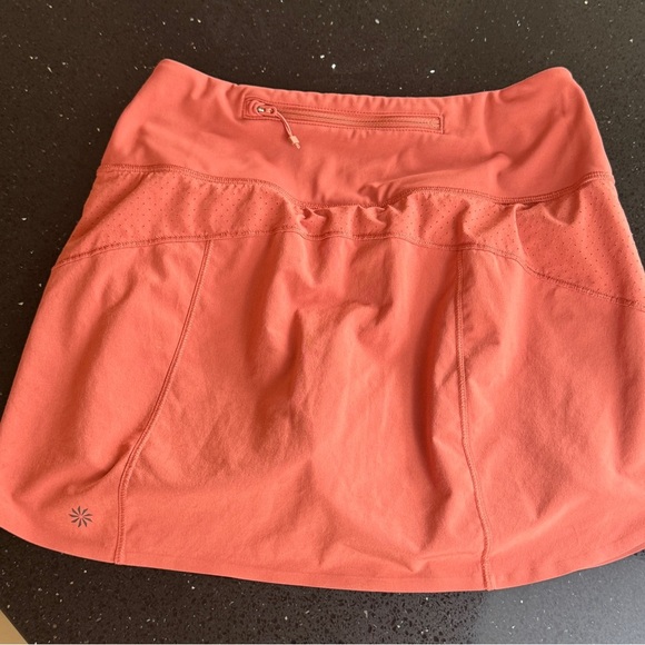 Athleta Coral Shorts - Picture 5 of 10